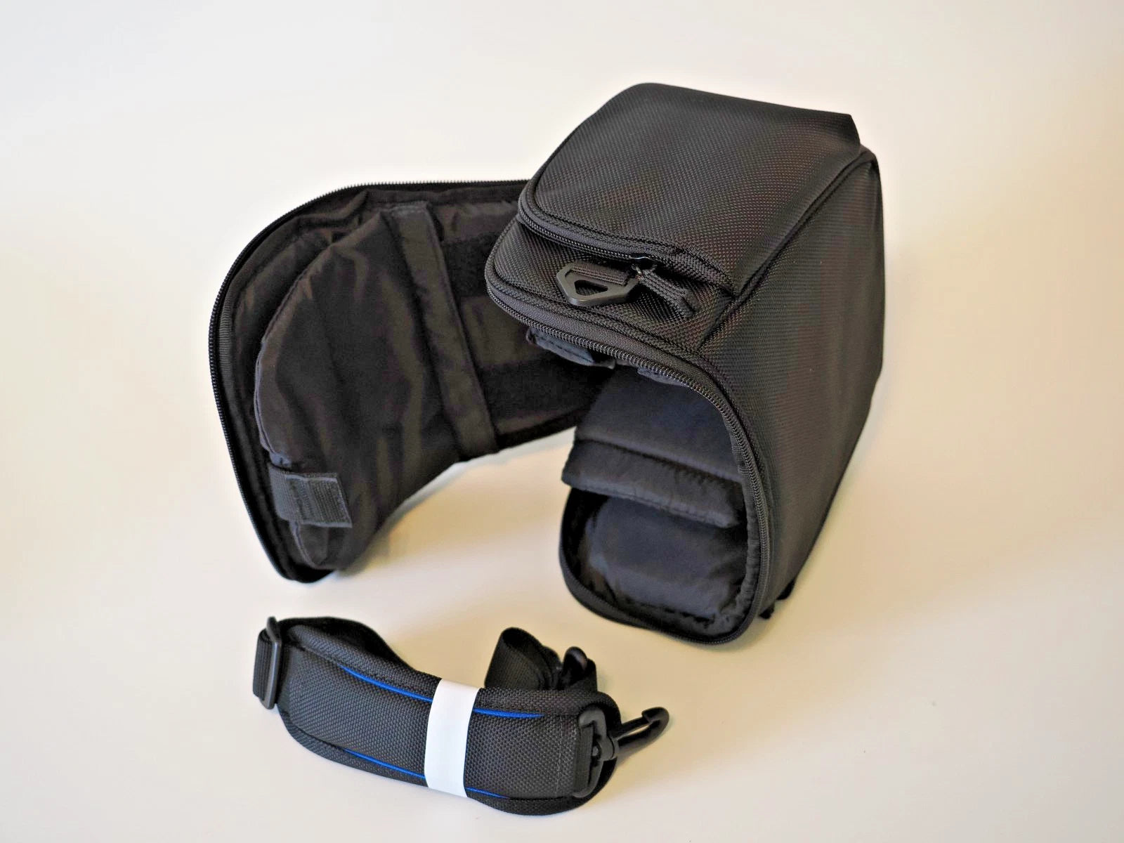  Samsung Mobile Galaxy Carrying Case (400g) ED-CC9N10B